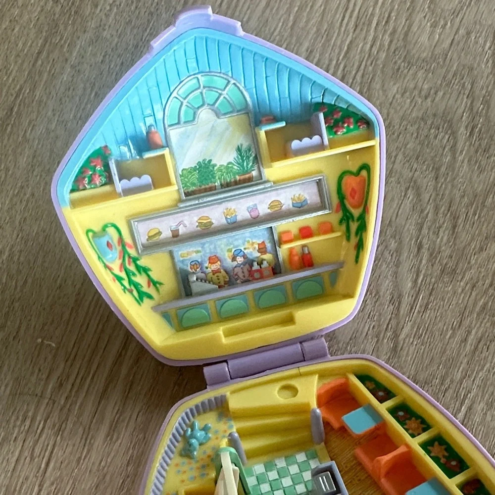Burger restaurant Polly pocket
